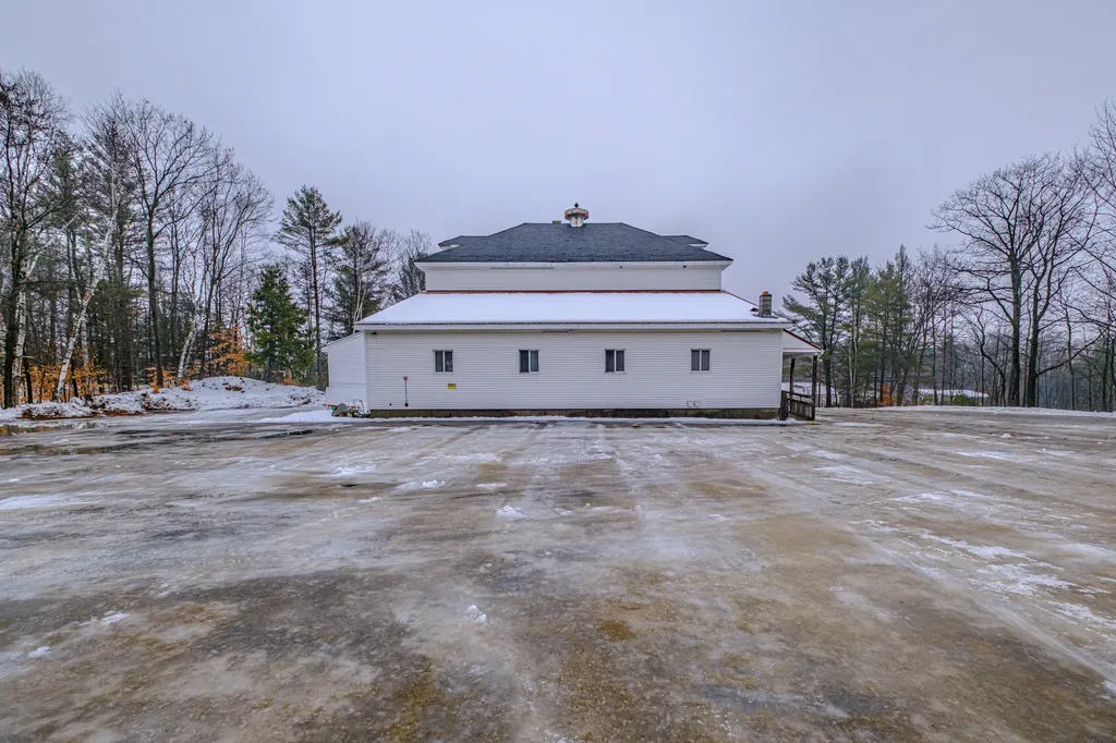 184 Route 108 Rumford ME 04276