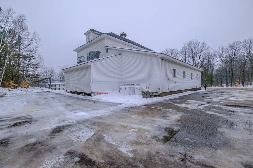 184 Route 108 Rumford ME 04276