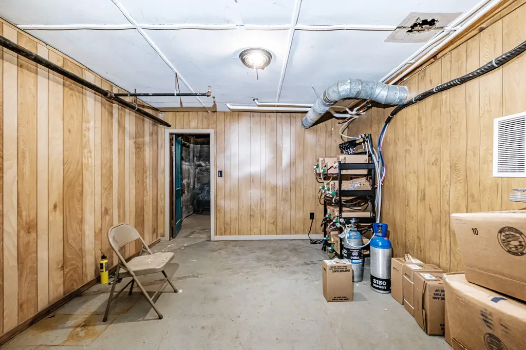 184 Route 108 Rumford ME 04276