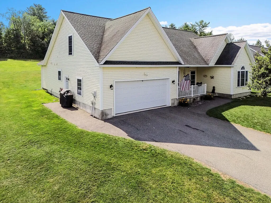 15 Fieldstone Drive Augusta ME 04330