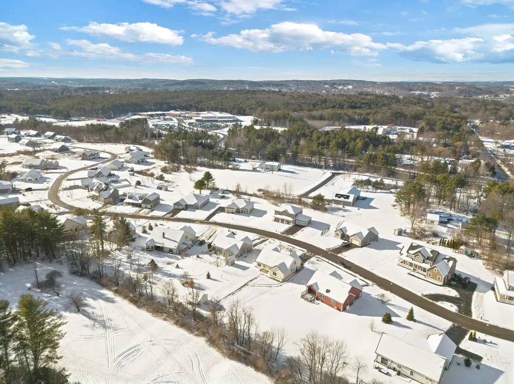 15 Fieldstone Drive Augusta ME 04330