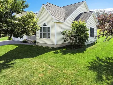 15 Fieldstone Drive Augusta ME 04330