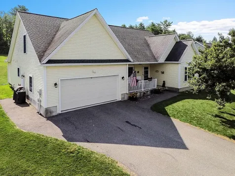 15 Fieldstone Drive Augusta ME 04330