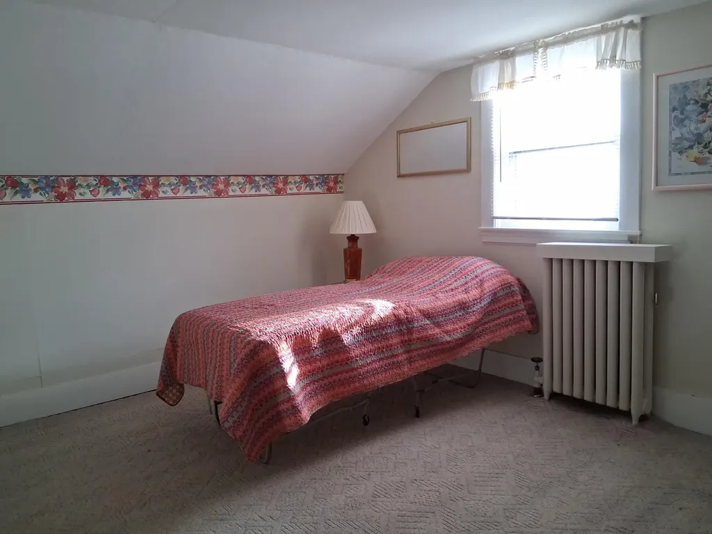 17 Burleigh Street Waterville ME 04901