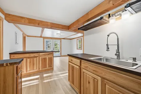 33 Robbins Road Union ME 04862
