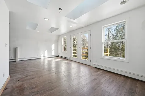 33 Robbins Road Union ME 04862