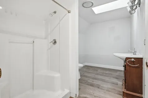 33 Robbins Road Union ME 04862