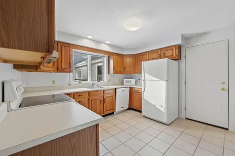 22 Oakwood Lane Kennebunk ME 04043