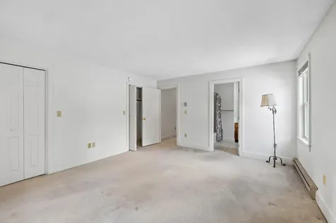 22 Oakwood Lane Kennebunk ME 04043
