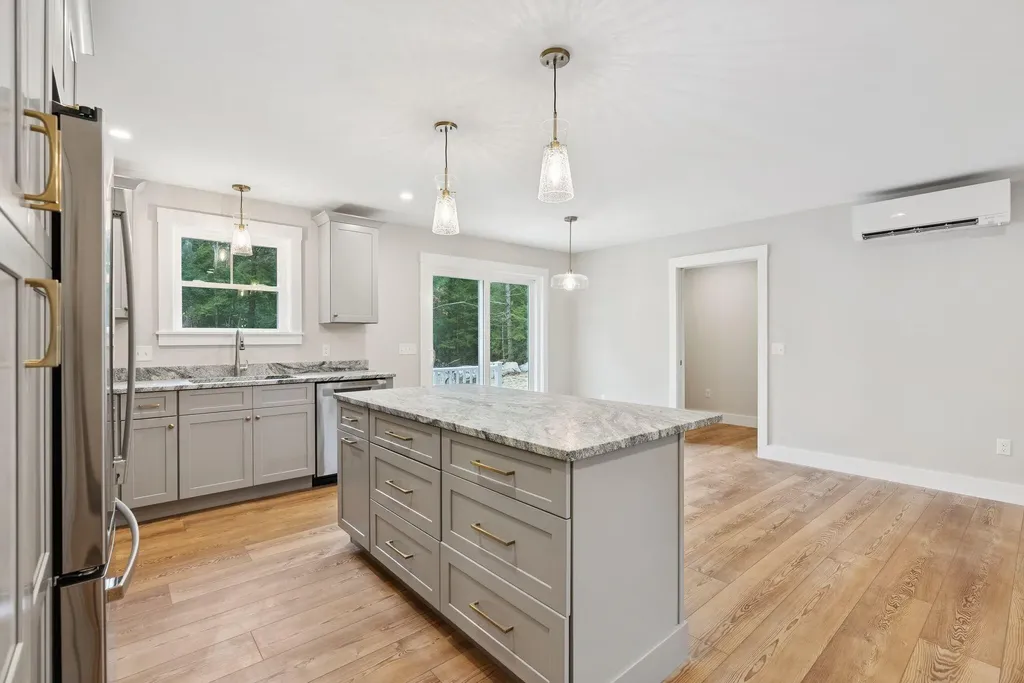 245 Foye Road Wiscasset ME 04578