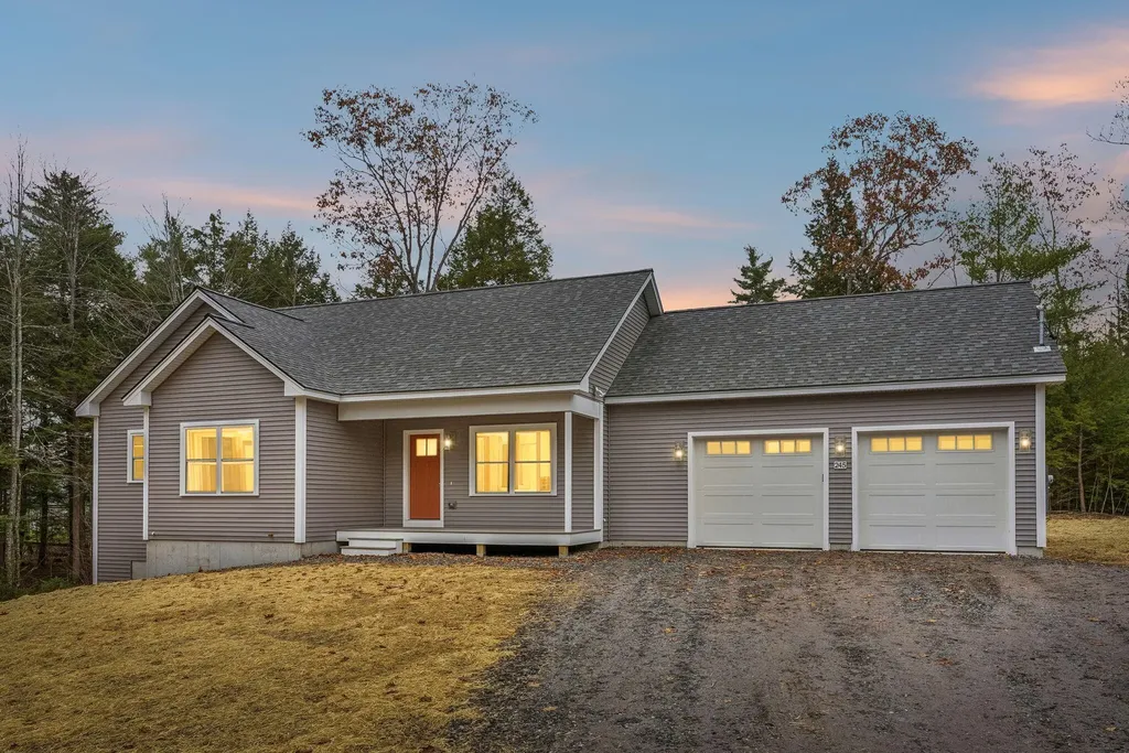 245 Foye Road Wiscasset ME 04578