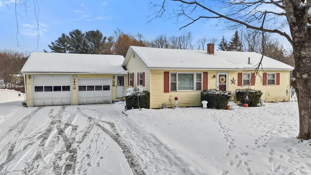 284 Parkway S Brewer ME 04412