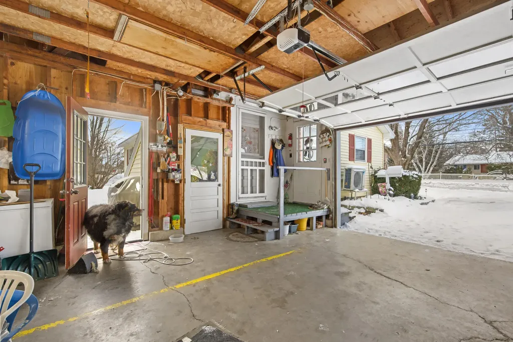 284 Parkway S Brewer ME 04412