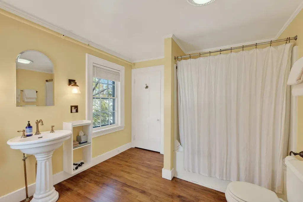 969 Washington Street Bath ME 04530