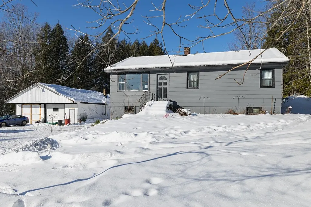 76 Neck Road Litchfield ME 04350