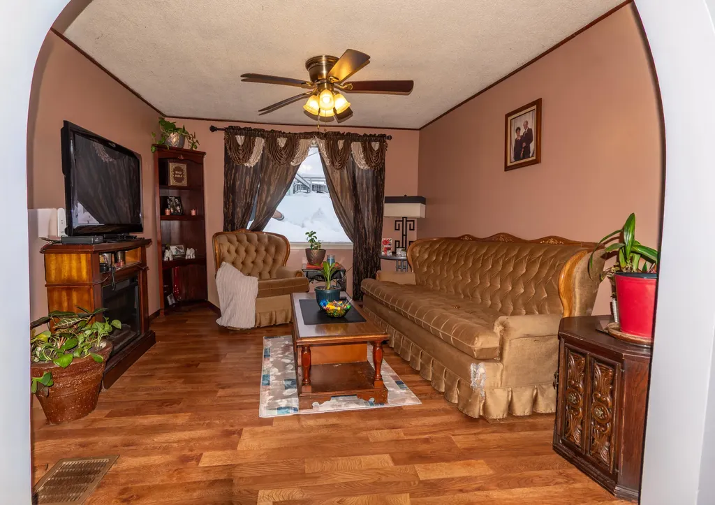 463 Main Street Madawaska ME 04756