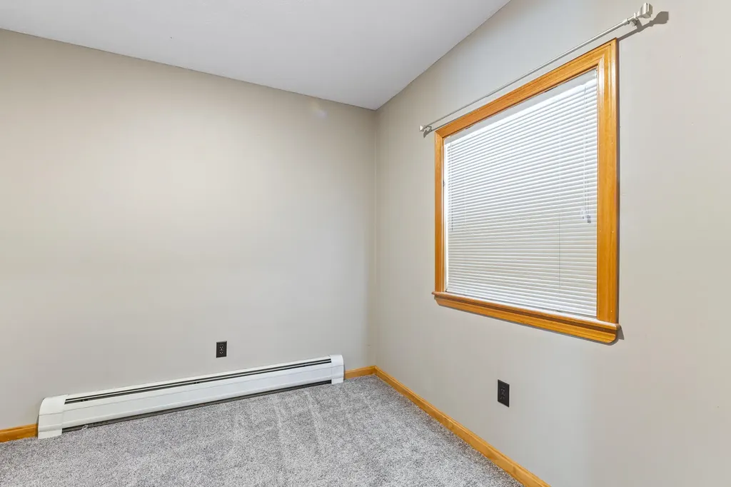 823 Washington Street N Auburn ME 04210