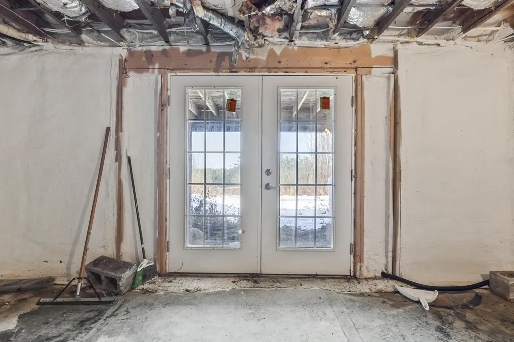 149 Youngs Hill Road Washington ME 04574