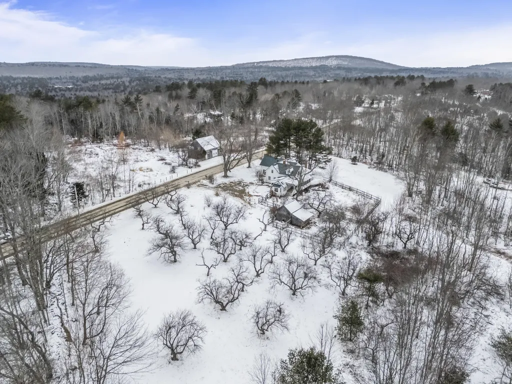 149 Youngs Hill Road Washington ME 04574