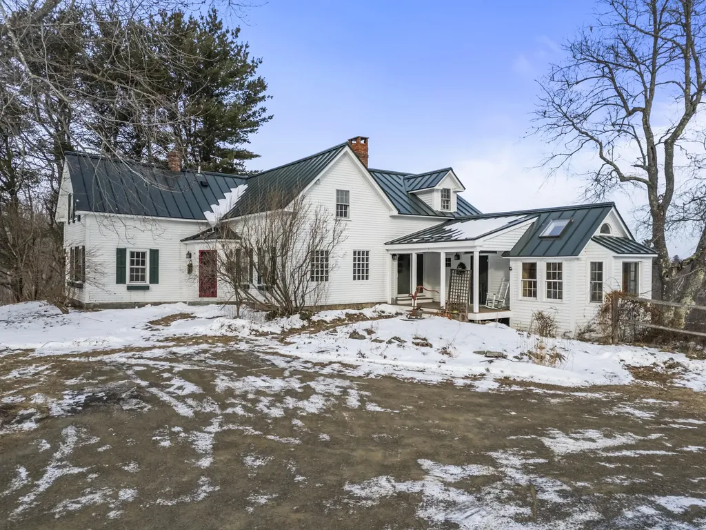 149 Youngs Hill Road Washington ME 04574