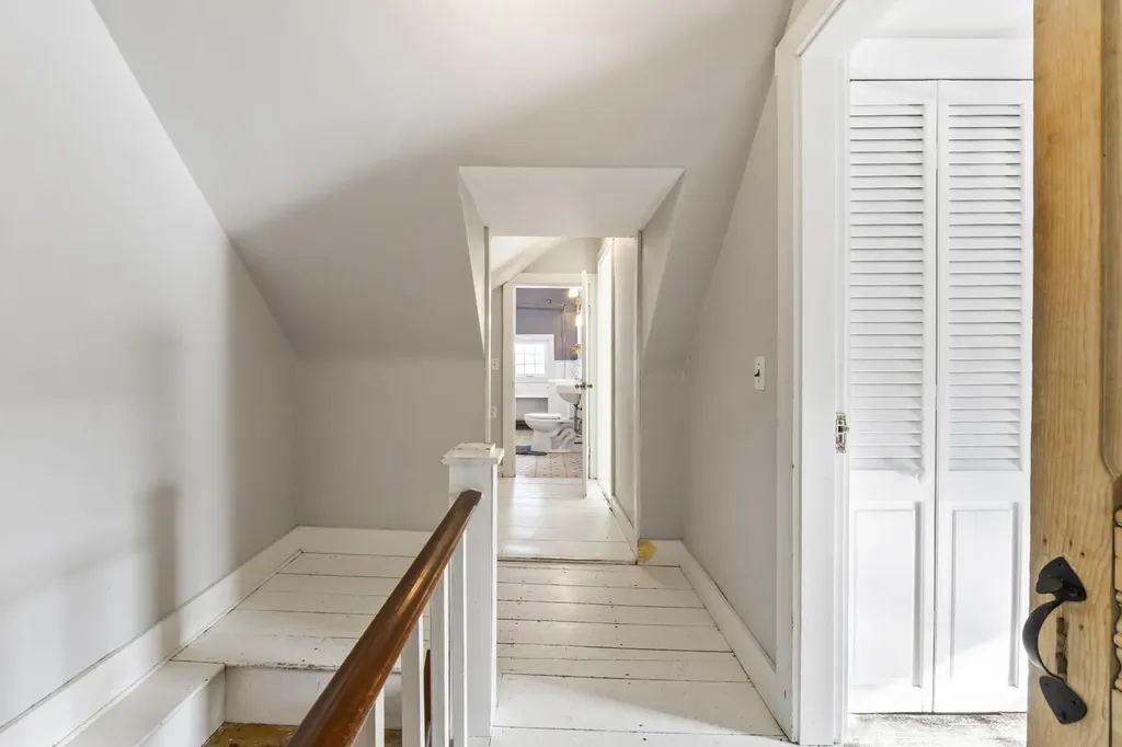 149 Youngs Hill Road Washington ME 04574