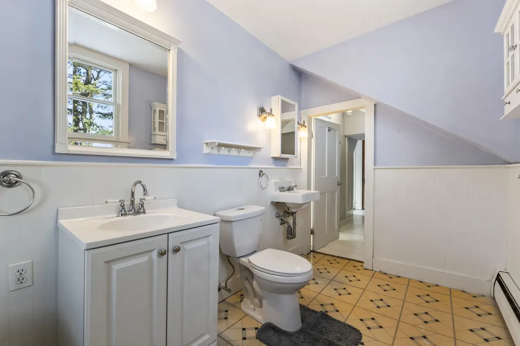 149 Youngs Hill Road Washington ME 04574