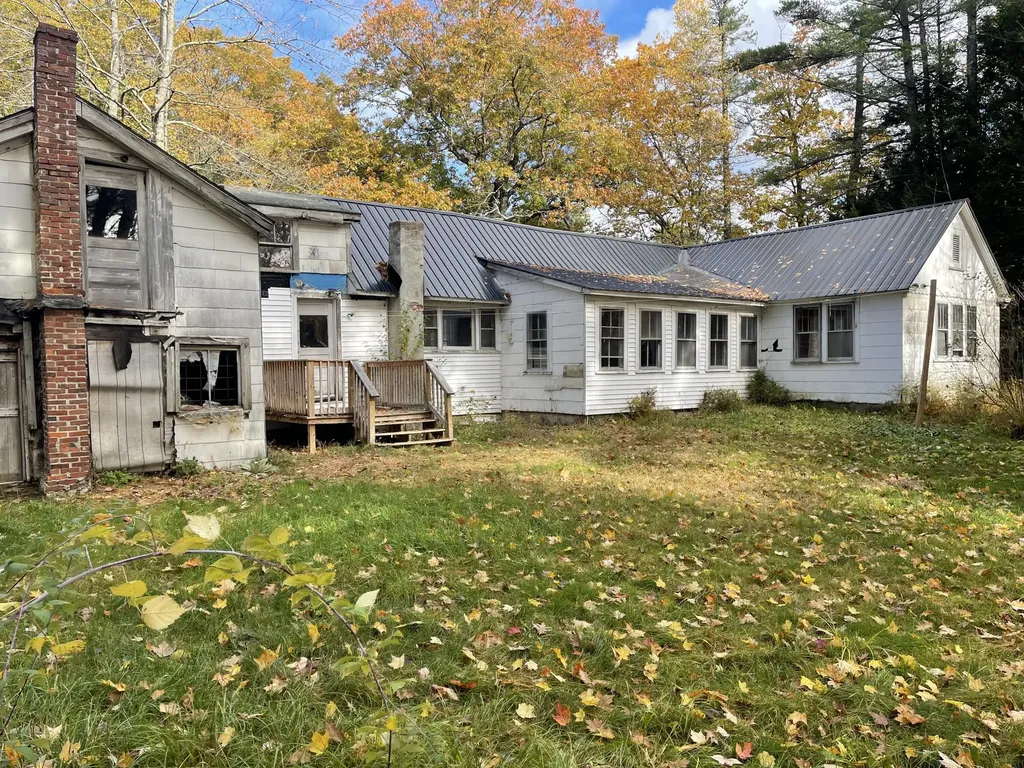313 Augusta-rockland Road Windsor ME 04363