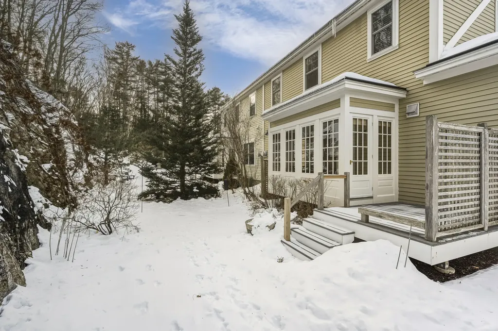 20 Harvest Ridge Road Freeport ME 04032