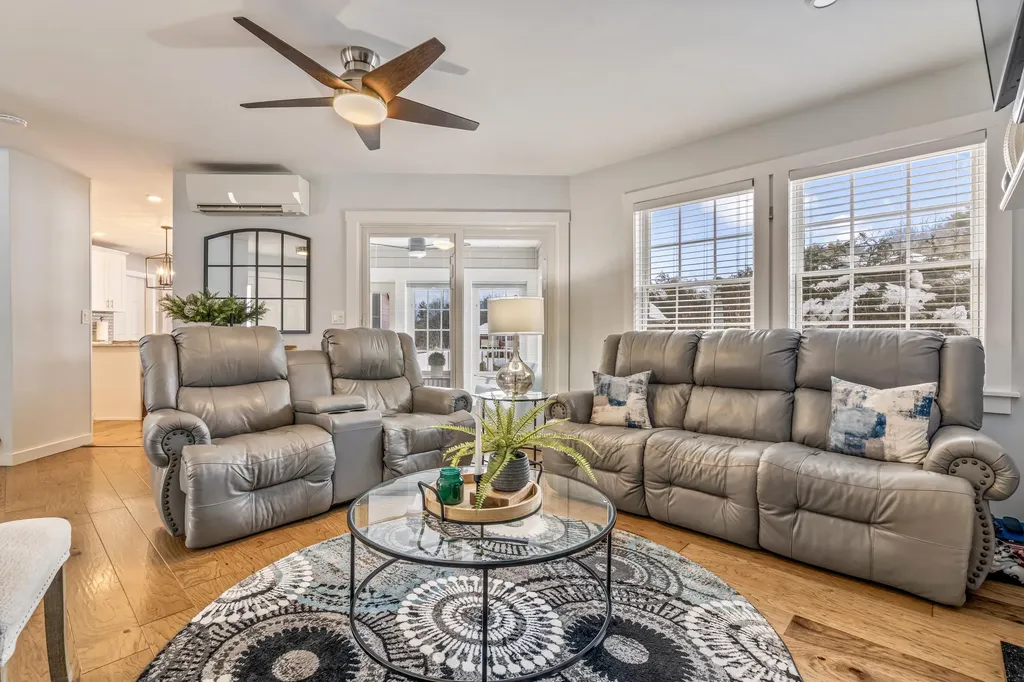 29 Winsor Green Road Naples ME 04055