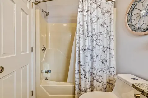 29 Winsor Green Road Naples ME 04055