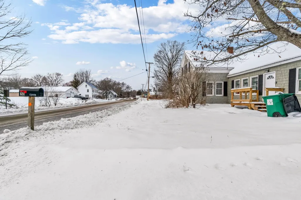 691 Zions Hill Road Chesterville ME 04938