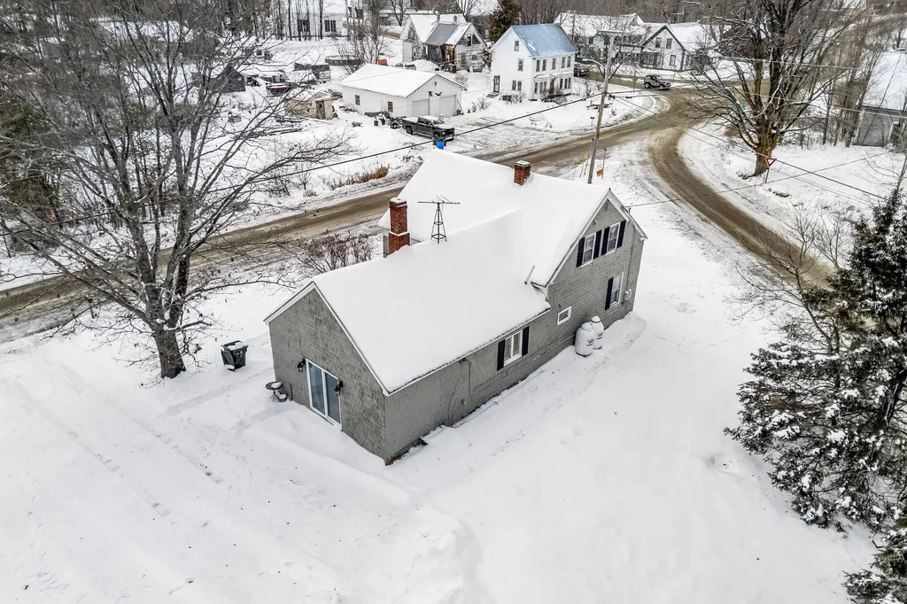 691 Zions Hill Road Chesterville ME 04938