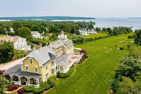 127 E Main Street Searsport ME 04974
