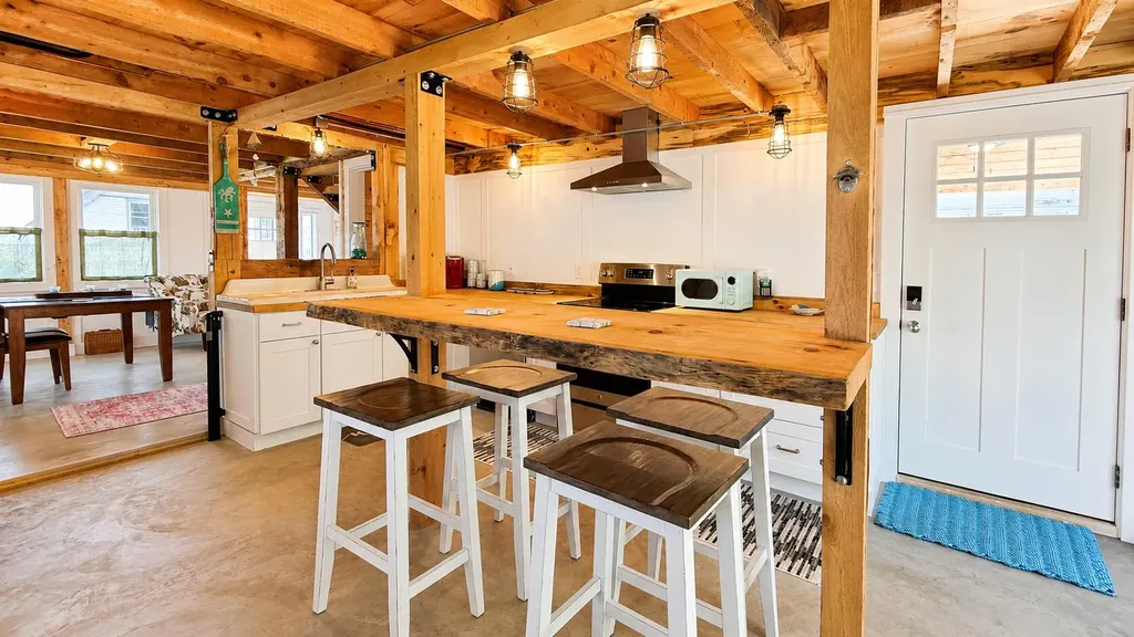53 Washington Street Lubec ME 04652