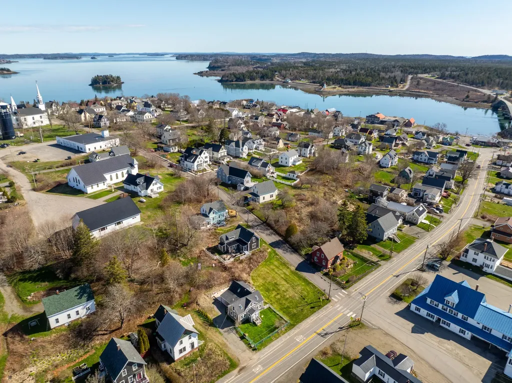 53 Washington Street Lubec ME 04652