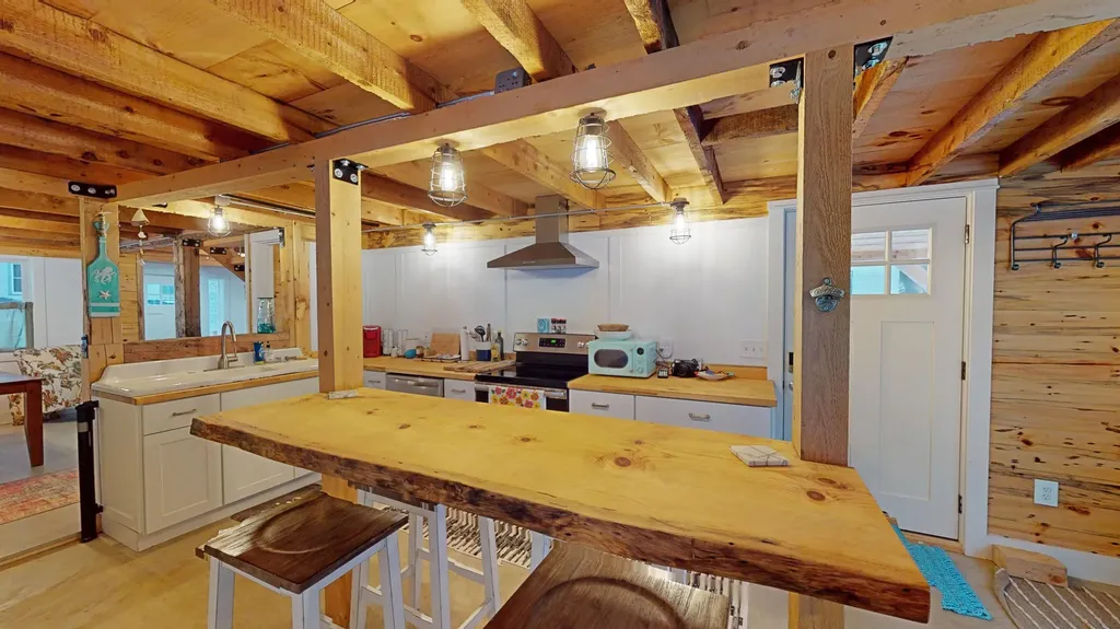 53 Washington Street Lubec ME 04652