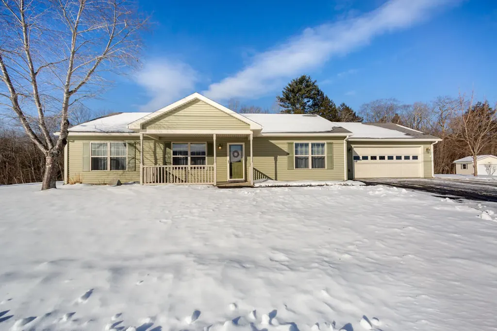 19 Fieldstone Drive Oakland ME 04963