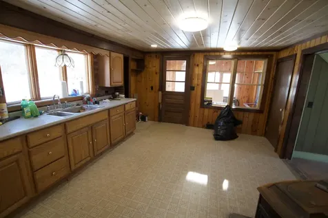 103 Pleasant Street Dexter ME 04930