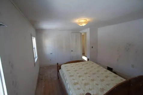 103 Pleasant Street Dexter ME 04930