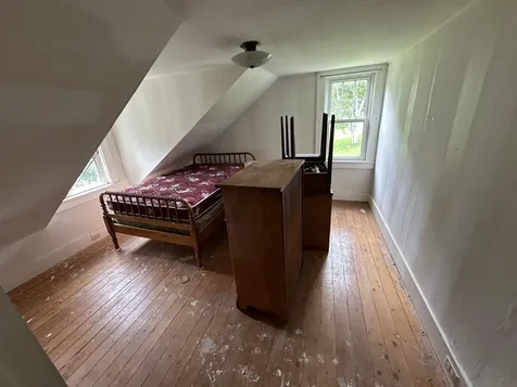 103 Pleasant Street Dexter ME 04930