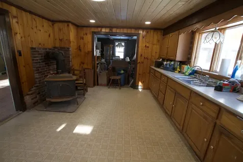 103 Pleasant Street Dexter ME 04930