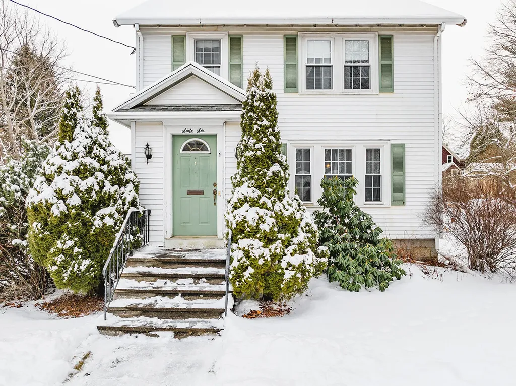 66 Washington Street Camden ME 04843
