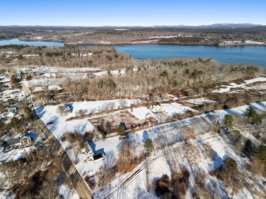 902 Dutch Neck Road Waldoboro ME 04572