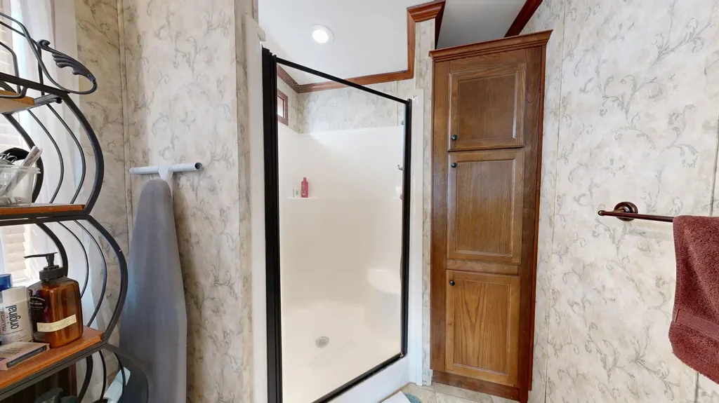 8 Sheldon Place Lewiston ME 04240