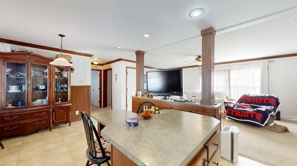 8 Sheldon Place Lewiston ME 04240