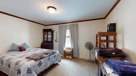 8 Sheldon Place Lewiston ME 04240