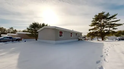8 Sheldon Place Lewiston ME 04240