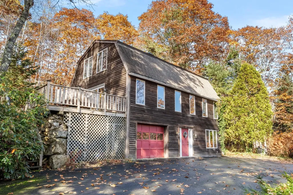 6 Abenaki Road Boothbay Harbor ME 04538