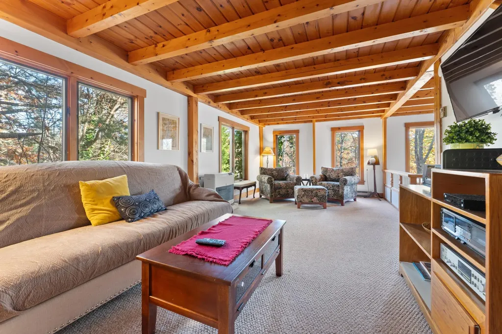 6 Abenaki Road Boothbay Harbor ME 04538