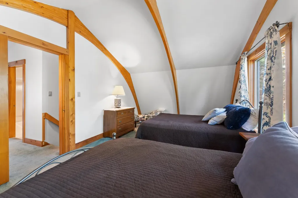 6 Abenaki Road Boothbay Harbor ME 04538